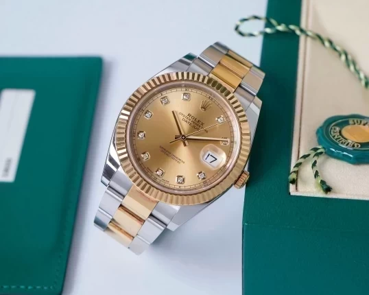 Rolex Oyster Perpetual Datejust 41mm 126333 Champagne Diamonds Dial