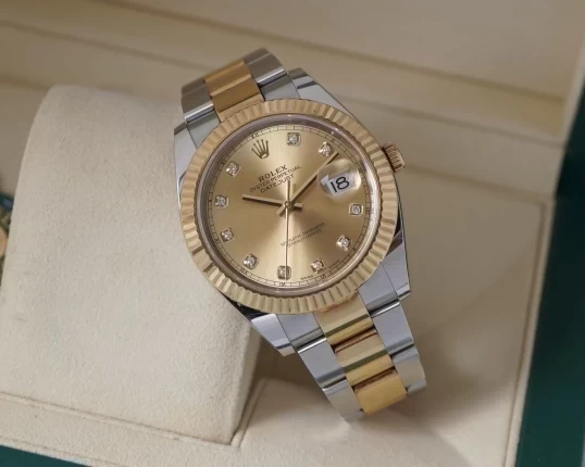 Rolex Oyster Perpetual Datejust 41mm 126333 Champagne Diamonds Dial