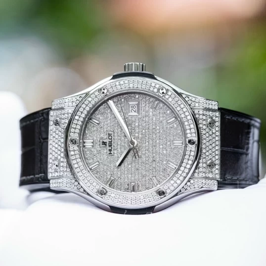 Hublot Classic Fusion Titanium 42mm 542.NX.2611.LR Custom Full Diamonds Pave