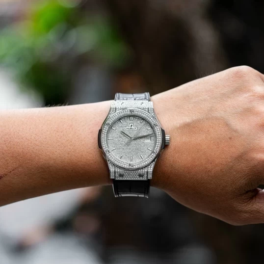 Hublot Classic Fusion Titanium 42mm 542.NX.2611.LR Custom Full Diamonds Pave