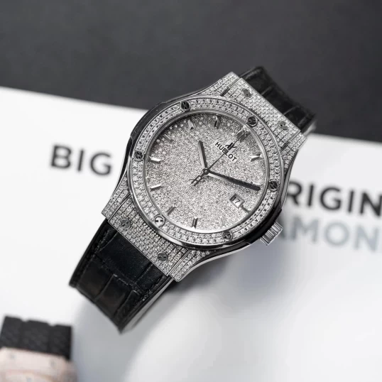 Hublot Classic Fusion Titanium 42mm 542.NX.7170.LR Custom Full Diamonds Pave