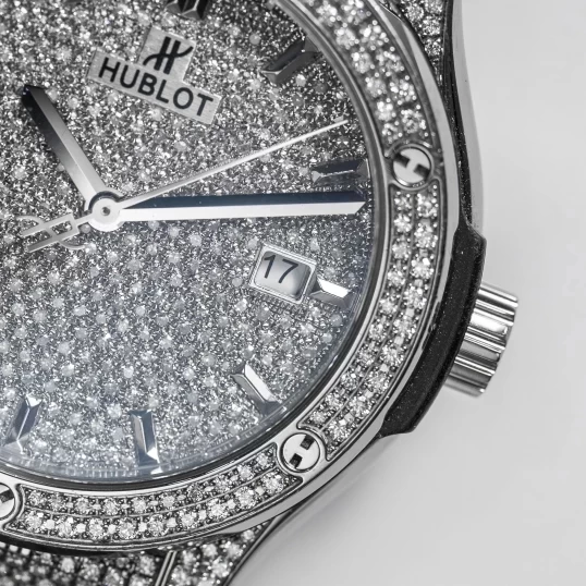 Hublot Classic Fusion Titanium 42mm 542.NX.7170.LR Custom Full Diamonds Pave