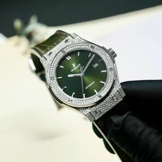 Hublot Classic Fusion Titanium Pave Green Dial 42mm 542.NX.8970.LR