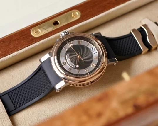Breguet Marine Automatic Big Date 39mm 5817BR/Z2/5V8
