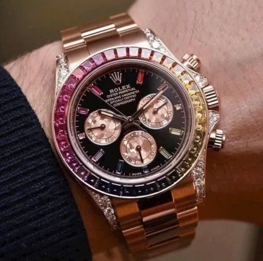 Rolex Cosmograph Daytona Rainbow 40mm – Ref. 116505 – Black Dial Rainbow Sapphire