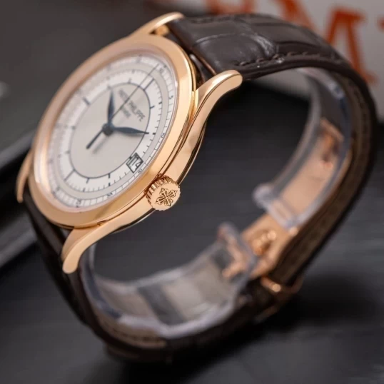 Patek Philippe Calatrava 5296R-001 Rose Gold