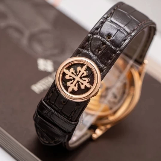 Patek Philippe Calatrava 5296R-001 Rose Gold