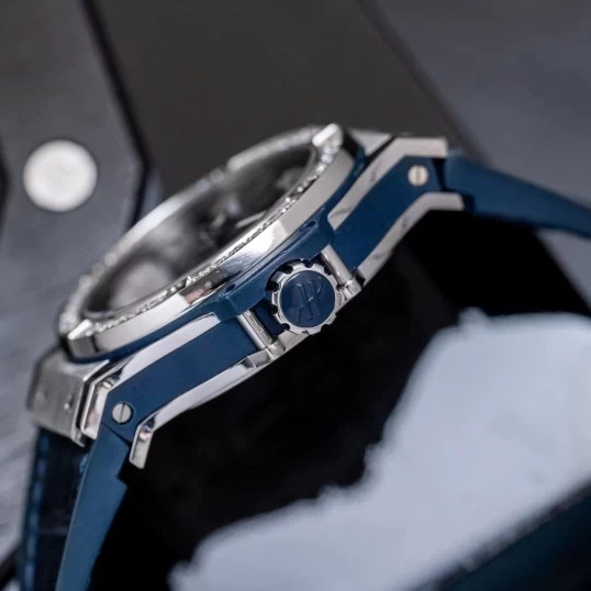 Hublot Big Bang Blue Dial Diamonds 38mm 361.SX.7170.LR.1204