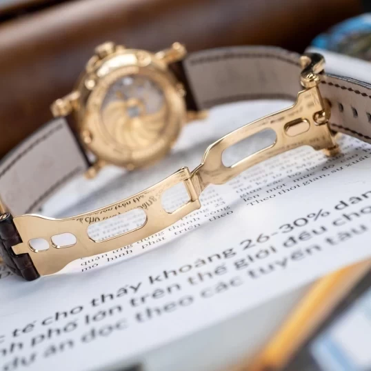 Breguet Marine Automatic Big Date 39mm 5817BA/12/9V8 (2019)