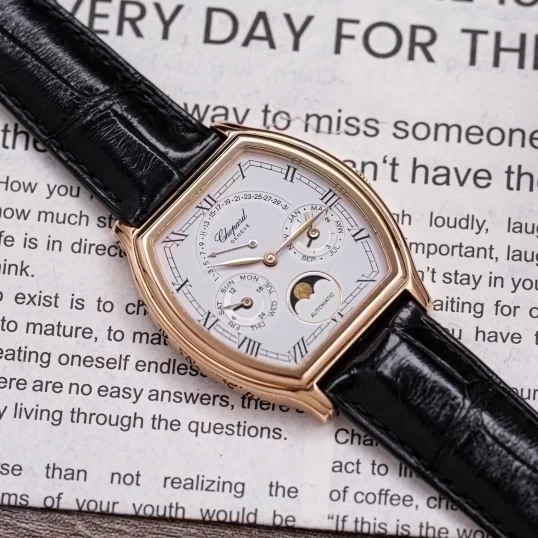 Chopard Les Classiques Perpetual Calendar 18k Gold 36/2249