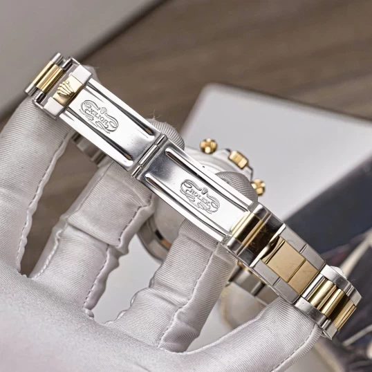 Rolex Oyster Perpetual Cosmograph Daytona 40mm 16523