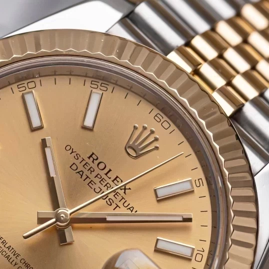 Rolex Oyster Perpetual Datejust 41mm 126333 Champagne Dial