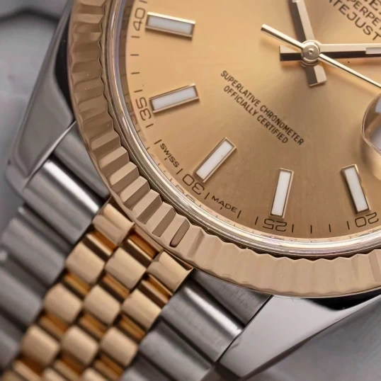 Rolex Oyster Perpetual Datejust 41mm 126333 Champagne Dial