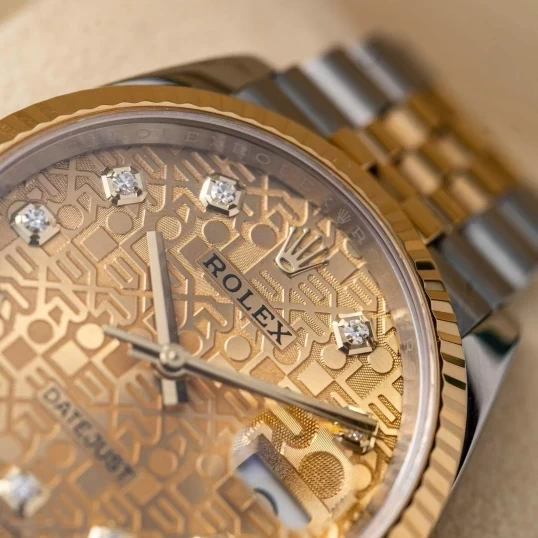 Rolex Oyster Perpetual Datejust 36mm 126233 Mặt Số Vi Tính Vàng (2019)