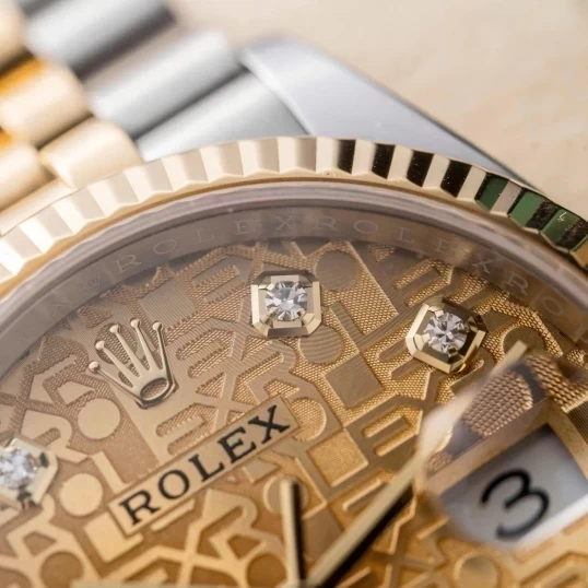 Rolex Oyster Perpetual Datejust 36mm 126233 Mặt Số Vi Tính Vàng (2019)