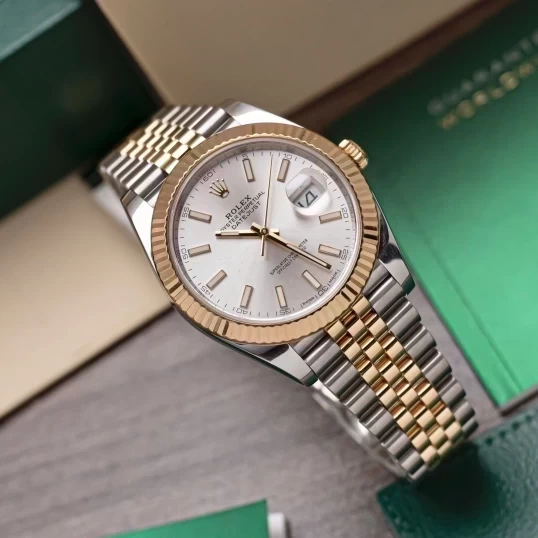 Rolex Oyster Perpetual Datejust 41mm 126333 Silver Dial