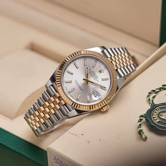 Rolex Oyster Perpetual Datejust 41mm 126333 Silver Dial