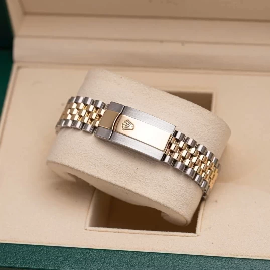 Rolex Oyster Perpetual Datejust 41mm 126333 Silver Dial