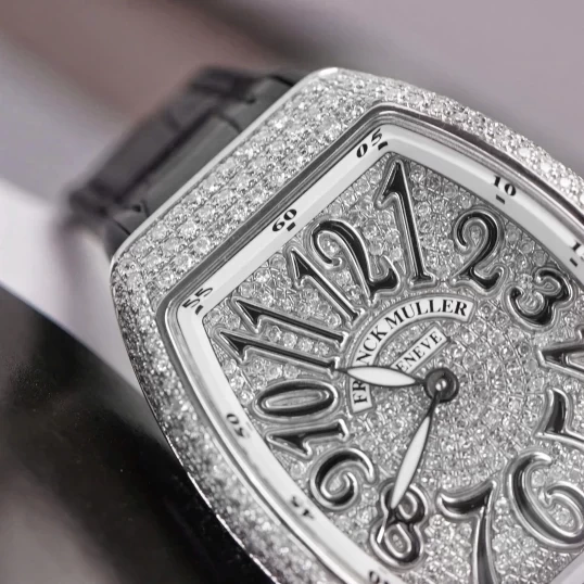 Franck Muller Vanguard V32 – Full Diamond – Black Dial