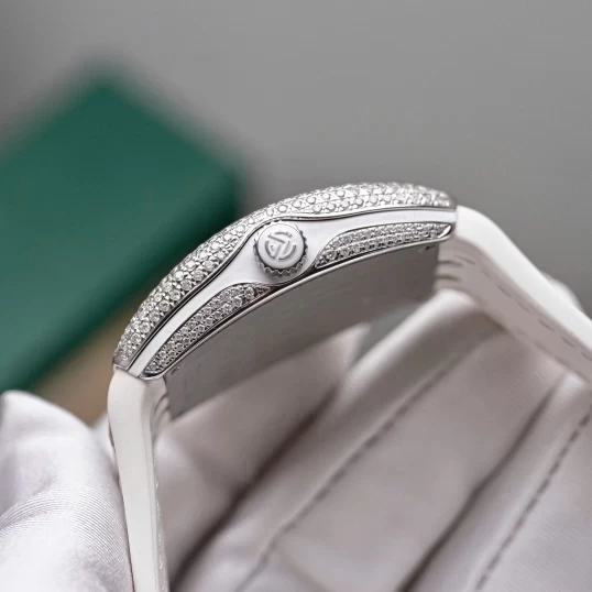 Franck Muller Vanguard V32 Lady Quartz Diamonds White Dial