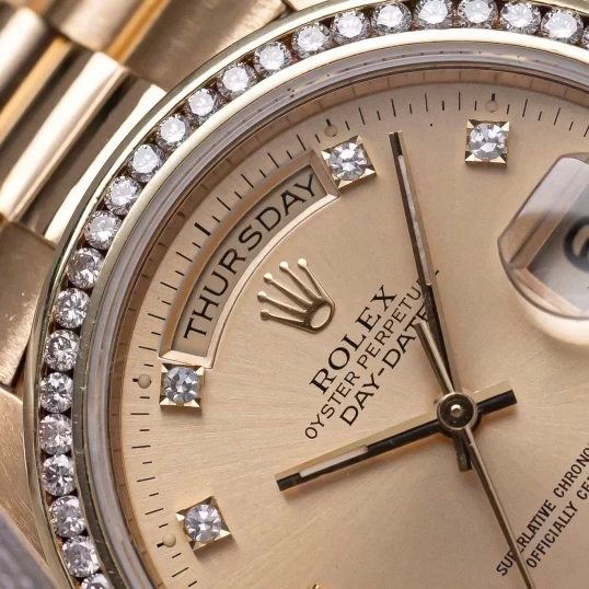 Rolex Oyster Perpetual Day-Date 36mm 18238 Mặt Số Tia Vàng Vành Kim Cương Thiên Nhiên