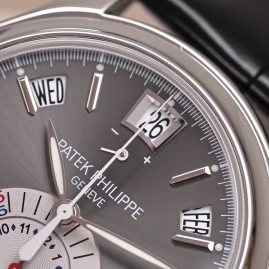 Patek Philippe Annual Calendar Chronograph Platinum 40,5mm 5960P-001