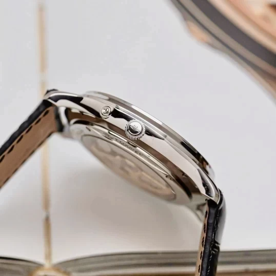 Jaeger-LeCoultre Master Ultra Thin Moon 39mm Q1368470 Black Dial