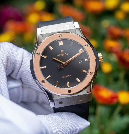 Hublot Classic Fusion Titanium King Gold 42mm 542.NO.1181.RX Black Dial