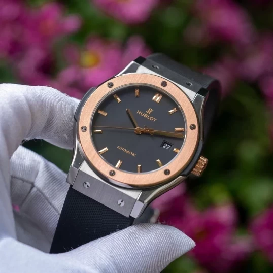 Hublot Classic Fusion Titanium King Gold 42mm 542.NO.1181.RX Black Dial