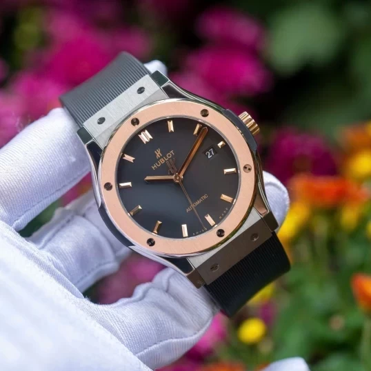 Hublot Classic Fusion Titanium King Gold 42mm 542.NO.1181.RX Black Dial