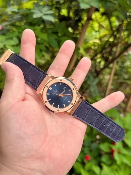 Hublot Classic Fusion King Gold Blue Dial 42mm 542.OX.7180.LR