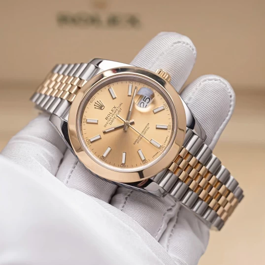 Rolex Oyster Perpetual Datejust 41mm 126303 Champagne Dial