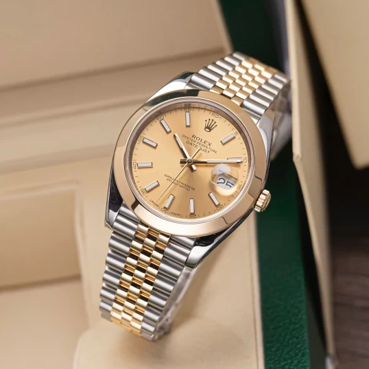 Rolex Oyster Perpetual Datejust 41mm 126303 Champagne Dial