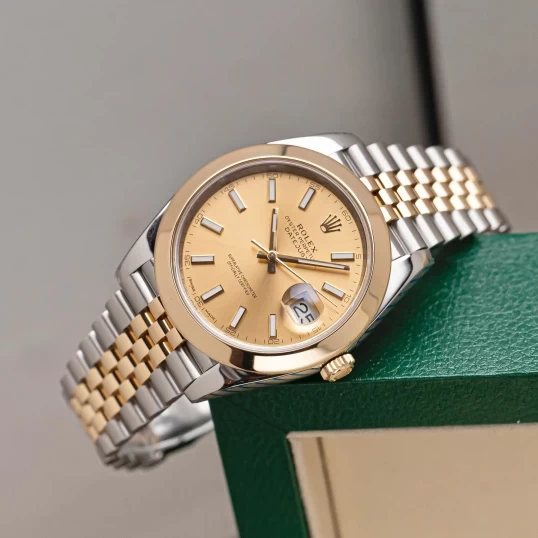 Rolex Oyster Perpetual Datejust 41mm 126303 Champagne Dial