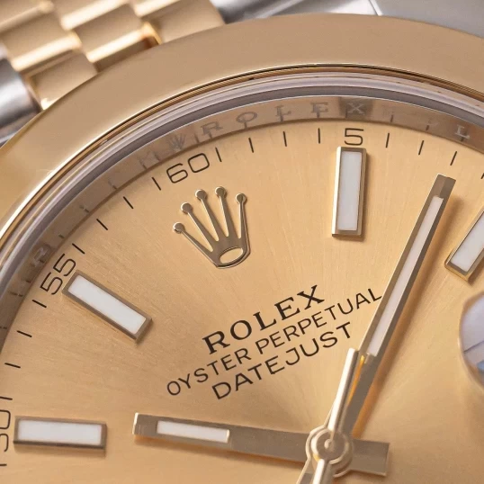 Rolex Oyster Perpetual Datejust 41mm 126303 Champagne Dial