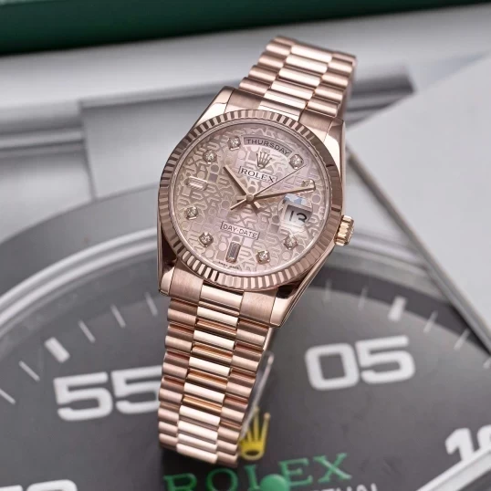 Rolex Oyster Perpetual Day-Date 36mm 118235 Vi tính hồng