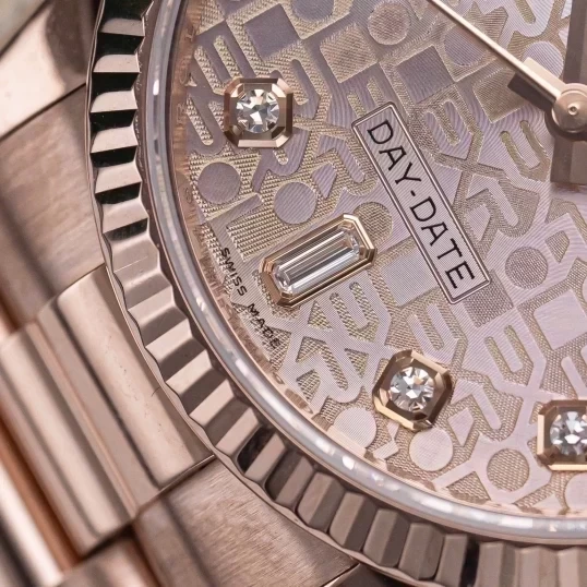 Rolex Oyster Perpetual Day-Date 36mm 118235 Vi tính hồng