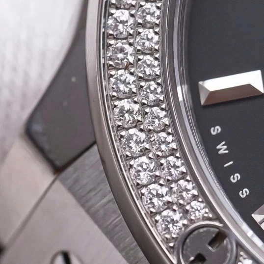 Hublot Classic Fusion Titanium 38mm 565.NX.1171.LR.1104