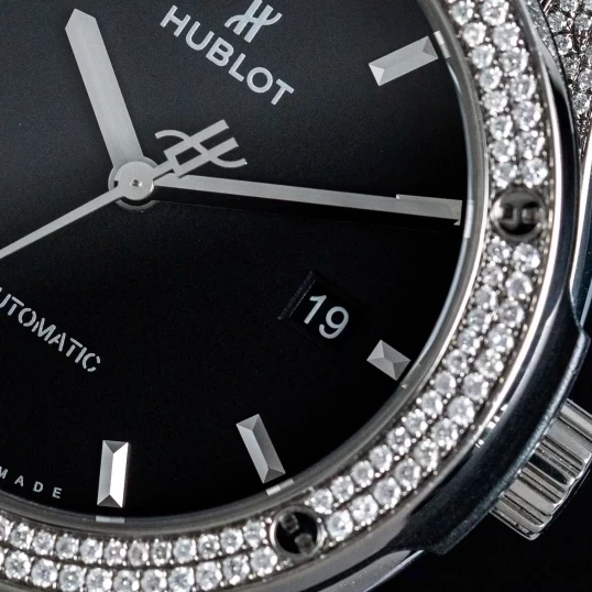 Hublot Classic Fusion 42mm 542.NX.1171.LR Custom