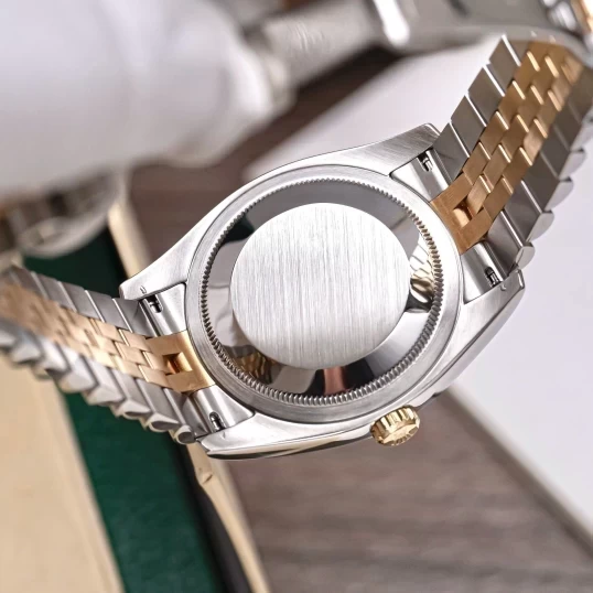 Rolex Oyster Perpetual Datejust 36mm 116233 Champagne Dial (Fullbox 2013)