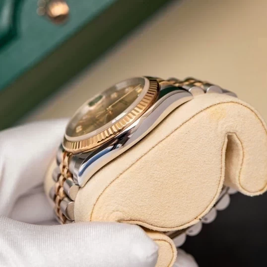 Rolex Oyster Perpetual Datejust 116233 Champagne Dial