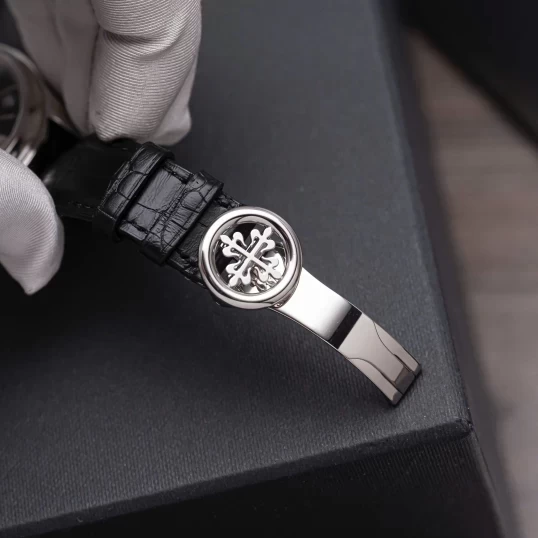 Patek Philippe Annual Calendar Chronograph Platinum 5960P-001
