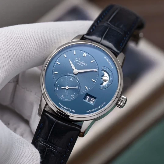 Glashutte Original PanoMaticLunar Moonphase 1-90-02-46-32-30