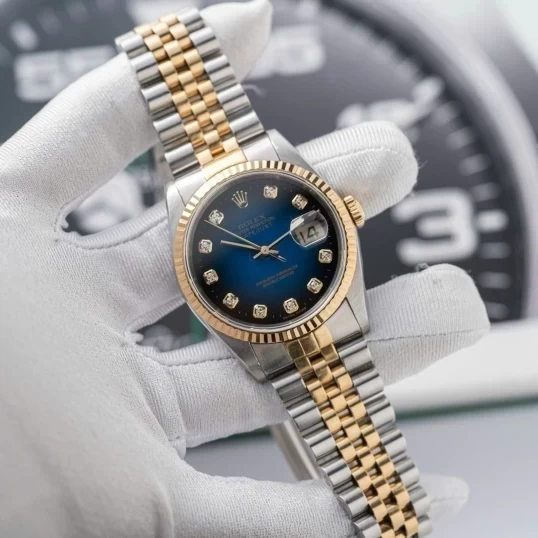 Rolex Oyster Perpetual Datejust 36mm 16233 Blue Ombre Dial