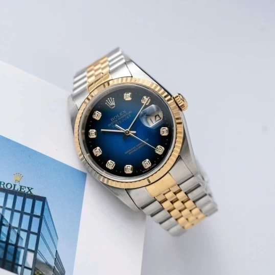 Rolex Oyster Perpetual Datejust 36mm 16233 Blue Ombre Dial