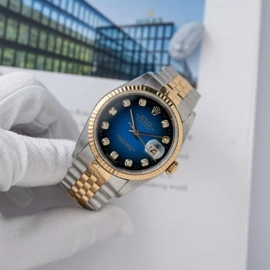 Rolex Oyster Perpetual Datejust 36mm 16233 Blue Ombre Dial