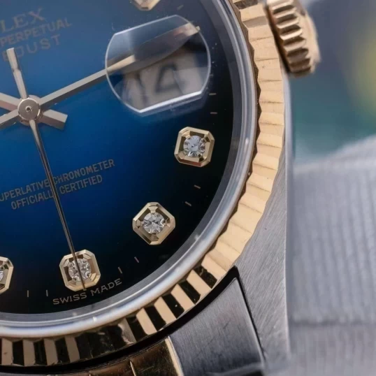 Rolex Oyster Perpetual Datejust 36mm 16233 Blue Ombre Dial