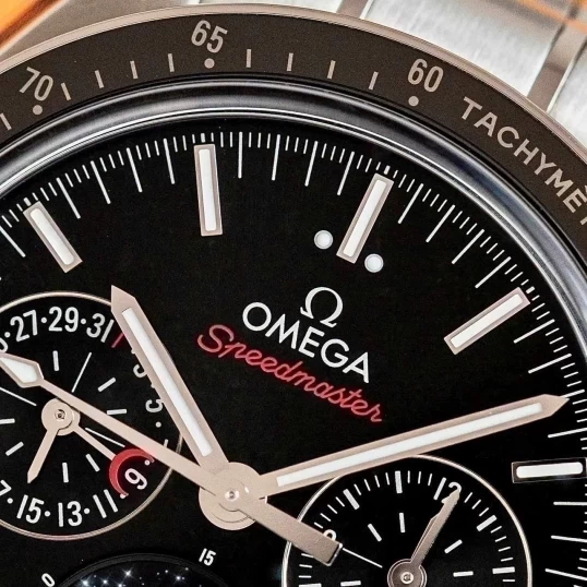 Omega Speedmaster Moonwatch Co-Axial Master Chronometer Moonphase Chronograph Ref.304.33.44.52.01.001