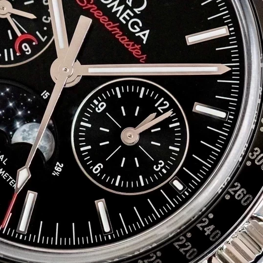 Omega Speedmaster Moonwatch Co-Axial Master Chronometer Moonphase Chronograph Ref.304.33.44.52.01.001