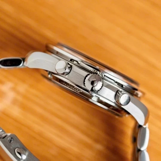 Omega Speedmaster Moonwatch Co-Axial Master Chronometer Moonphase Chronograph Ref.304.33.44.52.01.001